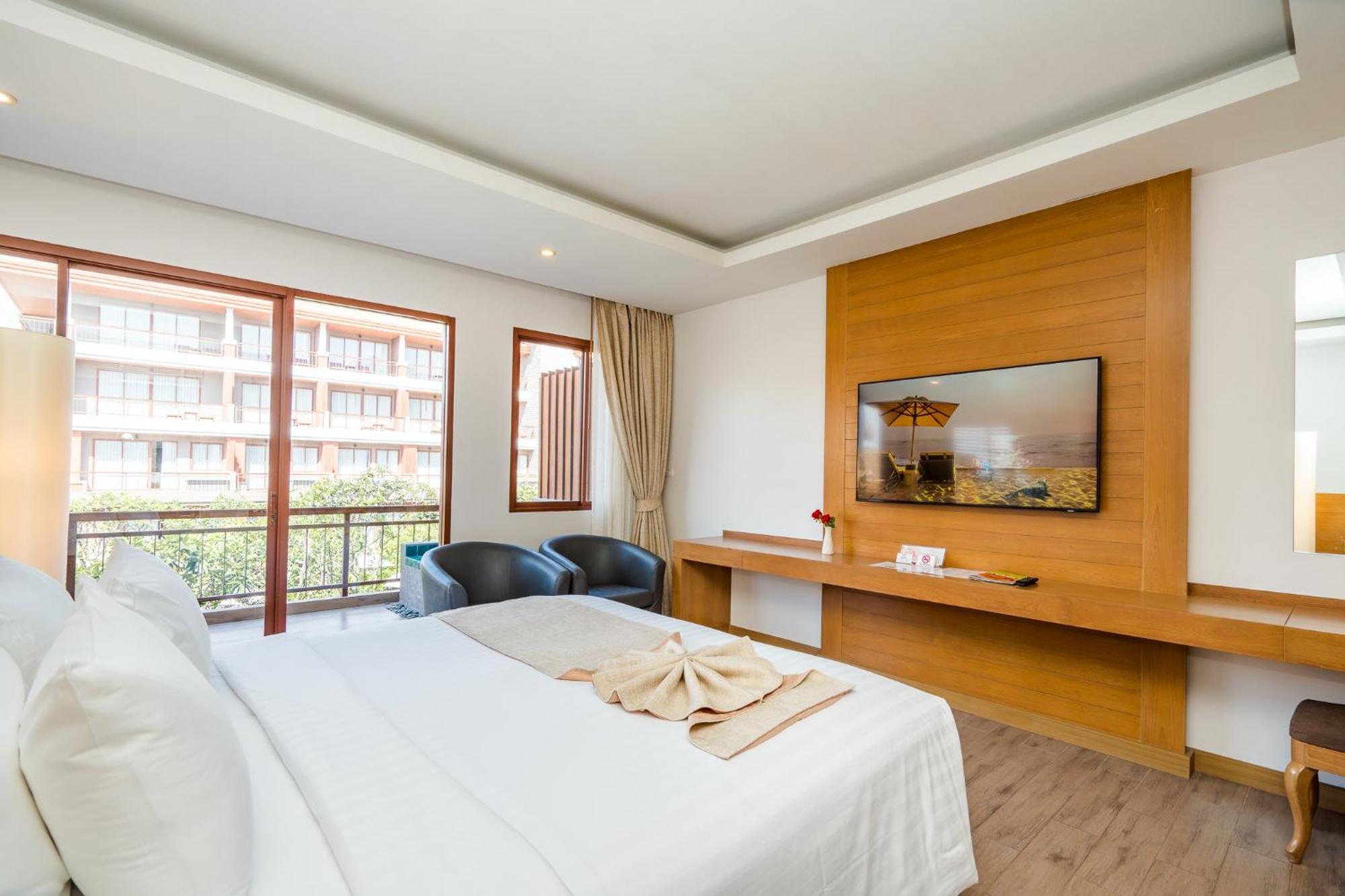 Resort Ayrest HHQ